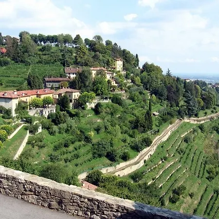 Porta Dipinta House Alta *