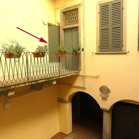 Porta Dipinta House Alta Apartment