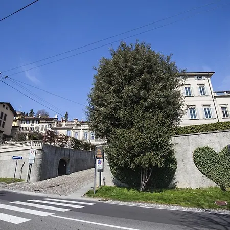 Porta Dipinta House Alta Apartment *