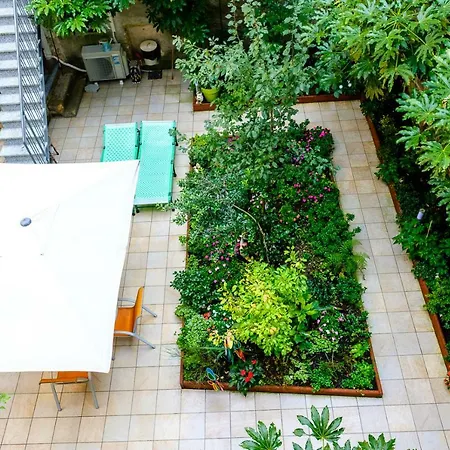 Porta Dipinta House Alta Apartment