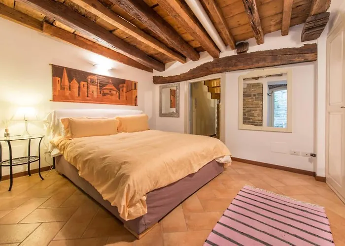 Porta Dipinta House Alta *