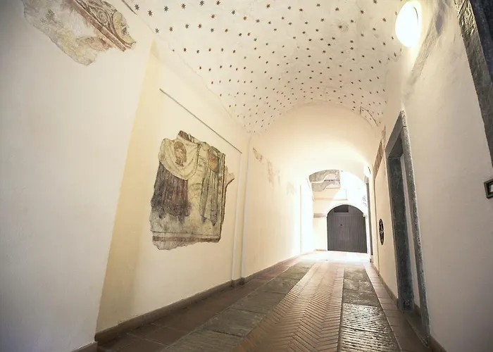 Porta Dipinta House Alta *