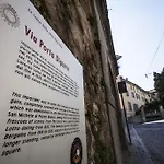 Porta Dipinta House Alta *